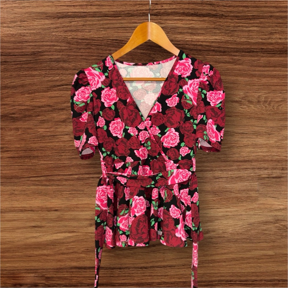SHEIN Black Peplum Top With Pink & Red Rose Print